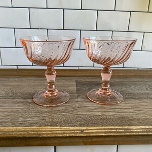 Pink Swirl Arcoroc Cocktail Glasses/Goblets MCM Rosaline Champagne Glass Pair